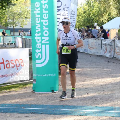 07.09.2025 - 19. Norderstedt Triathlon Luisa Fischer http://msf.ph/oto/8741239 07.09.2025 16:56:51 Ziel 1107 meine-sportfotos.de