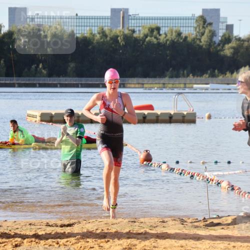 07.09.2025 - 19. Norderstedt Triathlon Luisa Fischer http://msf.ph/oto/8741246 07.09.2025 09:32:38 Schwimmen 628 meine-sportfotos.de