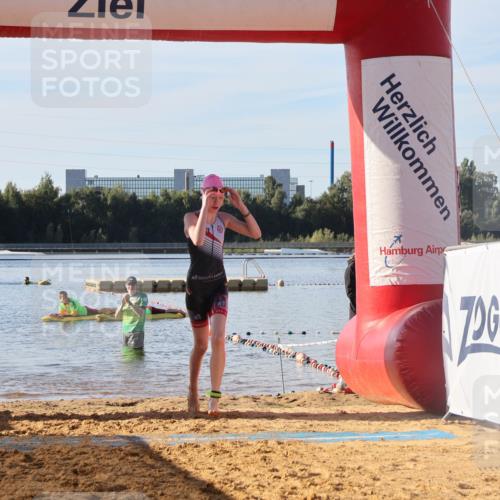 07.09.2025 - 19. Norderstedt Triathlon Luisa Fischer http://msf.ph/oto/8741276 07.09.2025 09:32:40 Schwimmen 628 meine-sportfotos.de
