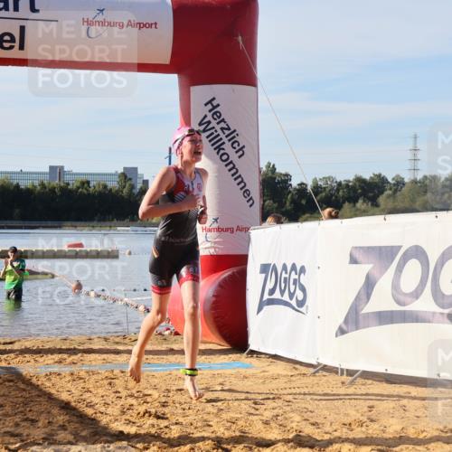 07.09.2025 - 19. Norderstedt Triathlon Luisa Fischer http://msf.ph/oto/8741295 07.09.2025 09:32:41 Schwimmen 628 meine-sportfotos.de