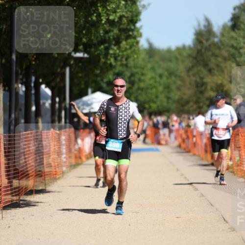 07.09.2025 - 19. Norderstedt Triathlon Michael Strokosch http://msf.ph/oto/8741297 07.09.2025 12:31:42 Laufen 898, 1315 meine-sportfotos.de