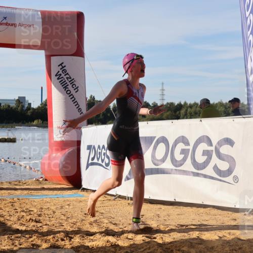 07.09.2025 - 19. Norderstedt Triathlon Luisa Fischer http://msf.ph/oto/8741306 07.09.2025 09:32:42 Schwimmen 628 meine-sportfotos.de