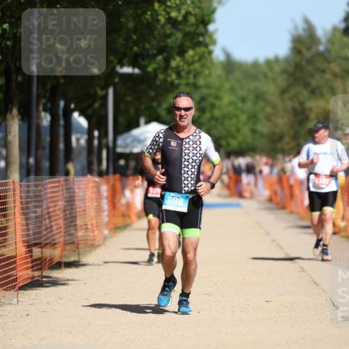 07.09.2025 - 19. Norderstedt Triathlon Michael Strokosch http://msf.ph/oto/8741318 07.09.2025 12:31:43 Laufen 795, 898, 1282, 1315 meine-sportfotos.de