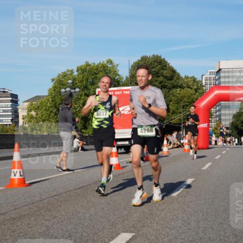 07.09.2025 - BARMER Alsterlauf Yannick Fuchs http://msf.ph/oto/8741322 07.09.2025 09:27:53 Laufen 8037, 4288 meine-sportfotos.de