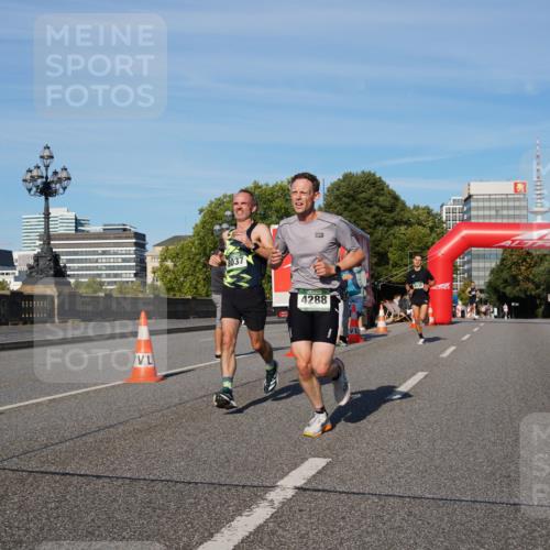 07.09.2025 - BARMER Alsterlauf Yannick Fuchs http://msf.ph/oto/8741345 07.09.2025 09:27:54 Laufen 8037, 4288 meine-sportfotos.de