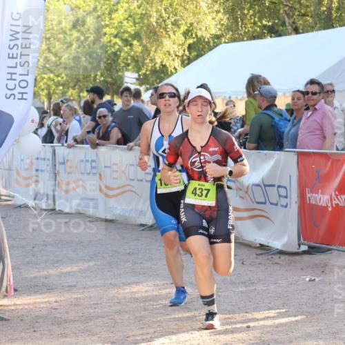 07.09.2025 - 19. Norderstedt Triathlon Luisa Fischer http://msf.ph/oto/8741353 07.09.2025 16:57:32 Ziel 437, 1056 meine-sportfotos.de