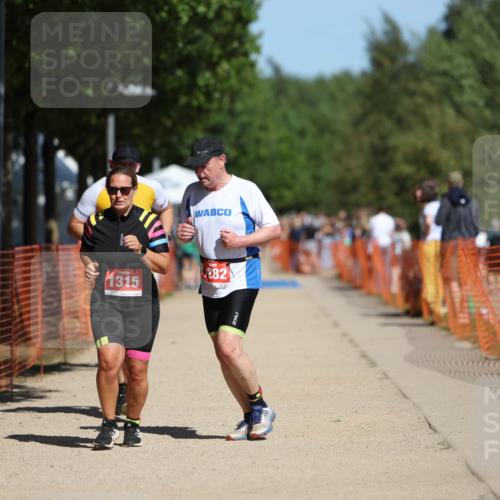 07.09.2025 - 19. Norderstedt Triathlon Michael Strokosch http://msf.ph/oto/8741394 07.09.2025 12:31:47 Laufen 168, 795, 898, 1282, 1315 meine-sportfotos.de