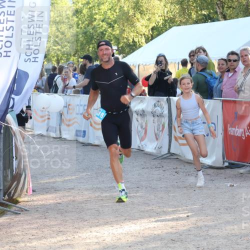 07.09.2025 - 19. Norderstedt Triathlon Luisa Fischer http://msf.ph/oto/8741426 07.09.2025 16:57:50 Ziel 1415 meine-sportfotos.de