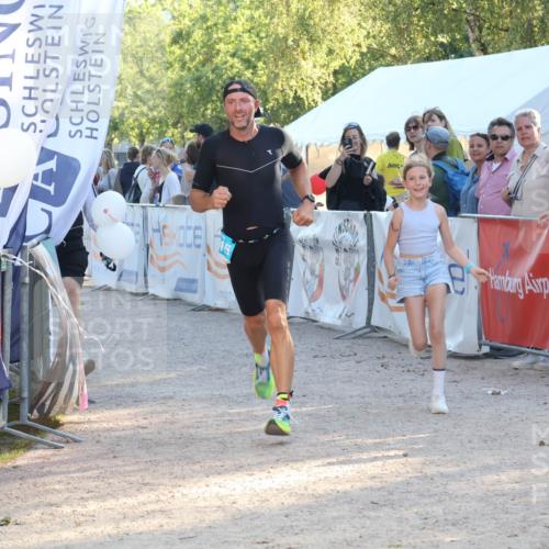 07.09.2025 - 19. Norderstedt Triathlon Luisa Fischer http://msf.ph/oto/8741431 07.09.2025 16:57:50 Ziel 1415 meine-sportfotos.de