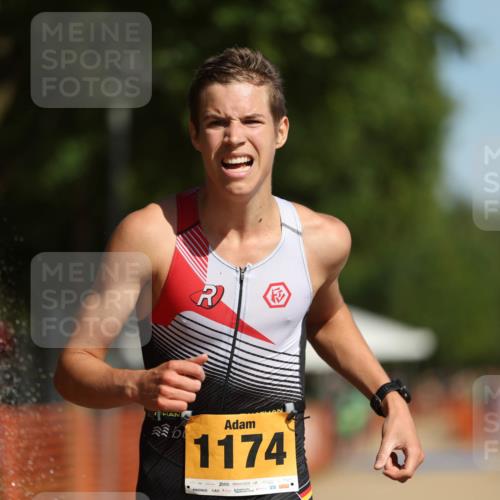 07.09.2025 - 19. Norderstedt Triathlon Michael Strokosch http://msf.ph/oto/8741435 07.09.2025 11:53:20 Laufen 1174, 1203 meine-sportfotos.de