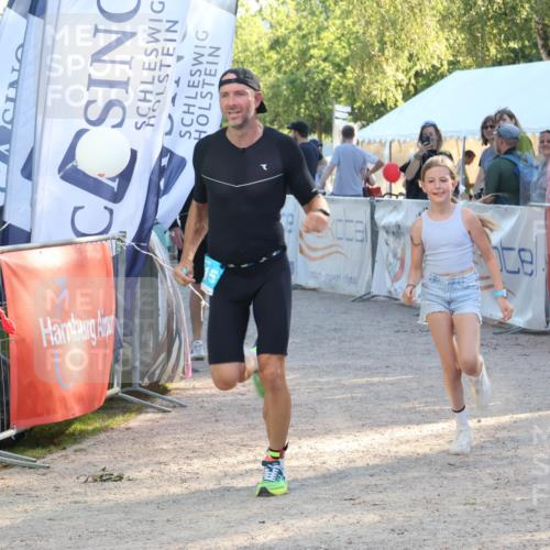 07.09.2025 - 19. Norderstedt Triathlon Luisa Fischer http://msf.ph/oto/8741445 07.09.2025 16:57:51 Ziel 1415 meine-sportfotos.de