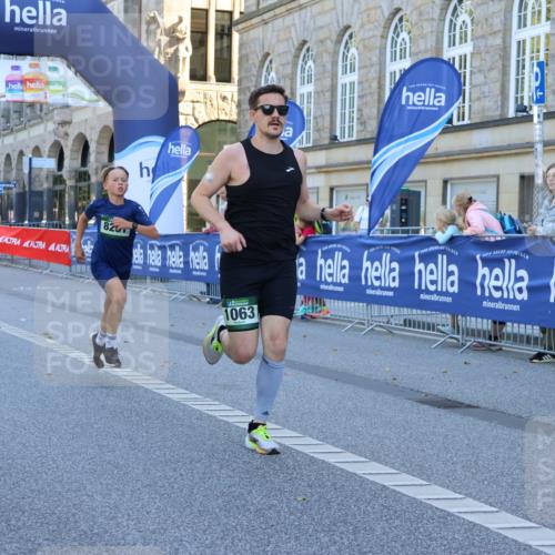 07.09.2025 - BARMER Alsterlauf Strokosch-Dieckow http://msf.ph/oto/8741455 07.09.2025 11:41:58 Ziel 1028, 1039, 1076, 1078, 1079, 1114, 1116, 1141, 1181, 1182, 1184, 1212, 1220, 1221, 1223, 1236, 1237, 8097, 8116, 8474, 8475 meine-sportfotos.de