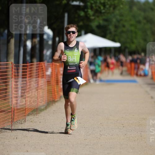 07.09.2025 - 19. Norderstedt Triathlon Michael Strokosch http://msf.ph/oto/8741470 07.09.2025 11:53:46 Laufen 1180 meine-sportfotos.de