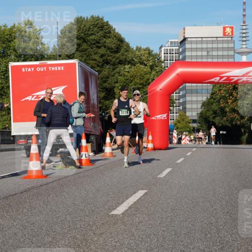 07.09.2025 - BARMER Alsterlauf Yannick Fuchs http://msf.ph/oto/8741525 07.09.2025 09:27:59 Laufen 3378 meine-sportfotos.de