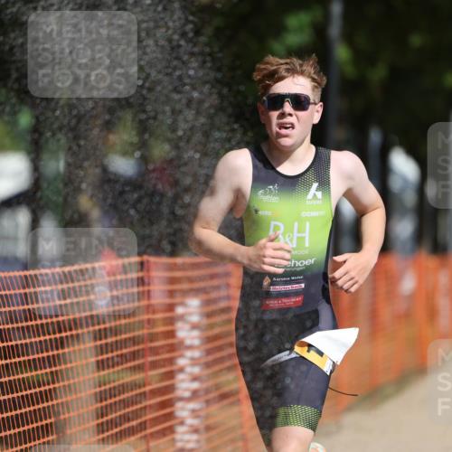 07.09.2025 - 19. Norderstedt Triathlon Michael Strokosch http://msf.ph/oto/8741567 07.09.2025 11:53:48 Laufen 1180 meine-sportfotos.de