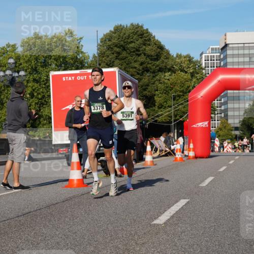 07.09.2025 - BARMER Alsterlauf Yannick Fuchs http://msf.ph/oto/8741575 07.09.2025 09:28:01 Laufen 3378, 5391 meine-sportfotos.de