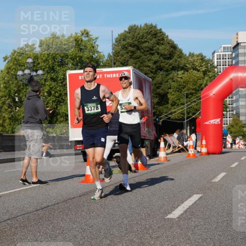 07.09.2025 - BARMER Alsterlauf Yannick Fuchs http://msf.ph/oto/8741599 07.09.2025 09:28:01 Laufen 1, 3378, 53 meine-sportfotos.de