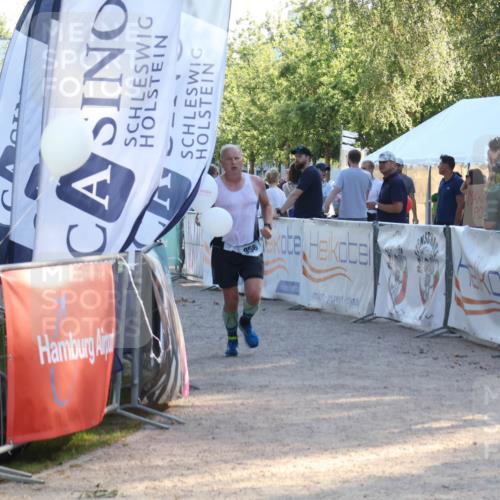 07.09.2025 - 19. Norderstedt Triathlon Luisa Fischer http://msf.ph/oto/8741601 07.09.2025 16:58:31 Ziel 956 meine-sportfotos.de