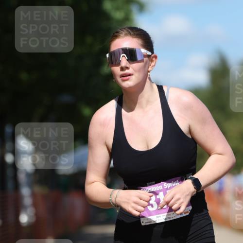 07.09.2025 - 19. Norderstedt Triathlon Michael Strokosch http://msf.ph/oto/8741606 07.09.2025 13:51:14 Laufen 317 meine-sportfotos.de
