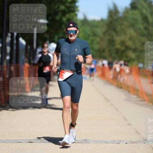 07.09.2025 - 19. Norderstedt Triathlon Michael Strokosch http://msf.ph/oto/8741609 07.09.2025 13:07:37 Laufen 709, 781, 788, 816, 1262 meine-sportfotos.de