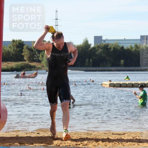 07.09.2025 - 19. Norderstedt Triathlon Luisa Fischer http://msf.ph/oto/8741610 07.09.2025 10:04:28 Schwimmen 1138 meine-sportfotos.de
