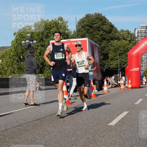 07.09.2025 - BARMER Alsterlauf Yannick Fuchs http://msf.ph/oto/8741614 07.09.2025 09:28:01 Laufen 3378, 5391 meine-sportfotos.de