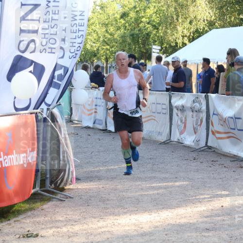 07.09.2025 - 19. Norderstedt Triathlon Luisa Fischer http://msf.ph/oto/8741619 07.09.2025 16:58:32 Ziel 956 meine-sportfotos.de