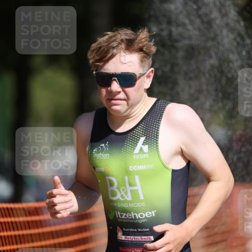 07.09.2025 - 19. Norderstedt Triathlon Michael Strokosch http://msf.ph/oto/8741633 07.09.2025 11:53:49 Laufen 1180 meine-sportfotos.de