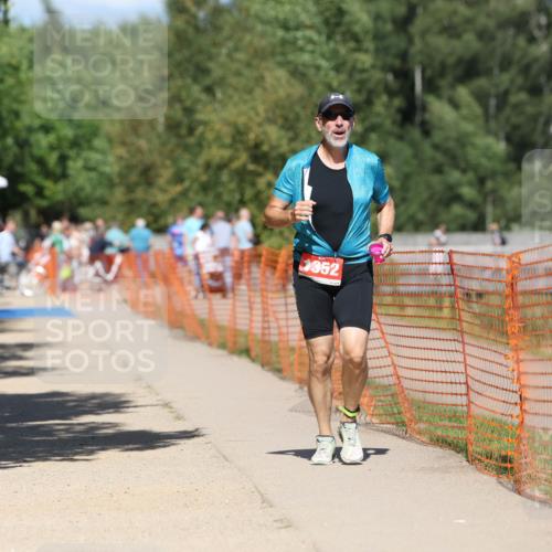 07.09.2025 - 19. Norderstedt Triathlon Michael Strokosch http://msf.ph/oto/8741666 07.09.2025 13:51:41 Laufen 324, 333, 1352 meine-sportfotos.de