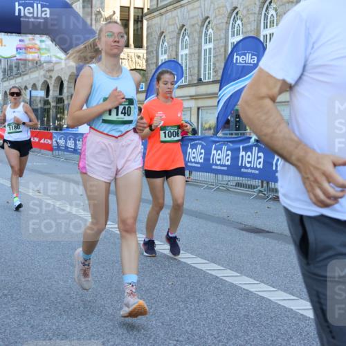 07.09.2025 - BARMER Alsterlauf Strokosch-Dieckow http://msf.ph/oto/8741672 07.09.2025 11:41:44 Ziel 1062, 1076, 1078, 1079, 1104, 1165, 1178, 1179, 1193, 1200, 1210, 1214, 1215, 1220, 1221, 1230, 1232, 1236, 1237, 1244, 1264, 1273, 3798, 8067, 8260, 8371, 8478 meine-sportfotos.de