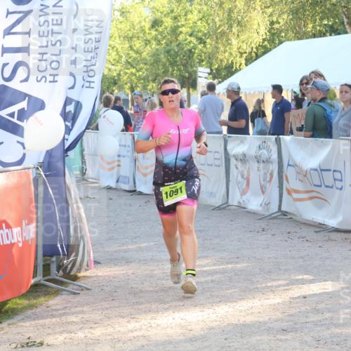 07.09.2025 - 19. Norderstedt Triathlon Luisa Fischer http://msf.ph/oto/8741737 07.09.2025 16:58:43 Ziel 953, 1091 meine-sportfotos.de