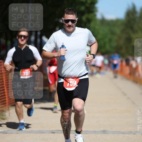 07.09.2025 - 19. Norderstedt Triathlon Michael Strokosch http://msf.ph/oto/8741739 07.09.2025 13:07:40 Laufen 709, 781, 788, 816, 1262 meine-sportfotos.de