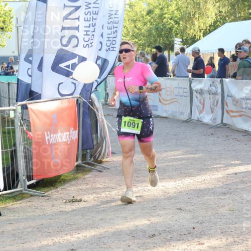 07.09.2025 - 19. Norderstedt Triathlon Luisa Fischer http://msf.ph/oto/8741753 07.09.2025 16:58:44 Ziel 953, 1091 meine-sportfotos.de