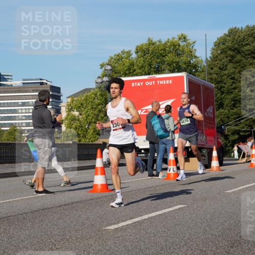 07.09.2025 - BARMER Alsterlauf Yannick Fuchs http://msf.ph/oto/8741764 07.09.2025 09:28:13 Laufen 230, 4470 meine-sportfotos.de