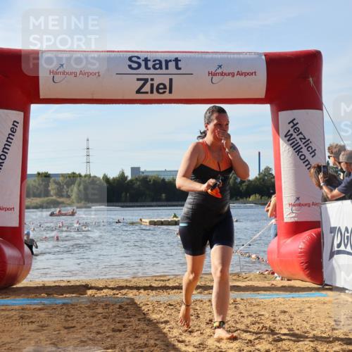 07.09.2025 - 19. Norderstedt Triathlon Luisa Fischer http://msf.ph/oto/8741784 07.09.2025 10:04:52 Schwimmen 1129 meine-sportfotos.de