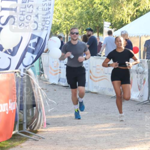 07.09.2025 - 19. Norderstedt Triathlon Luisa Fischer http://msf.ph/oto/8741796 07.09.2025 16:58:52 Ziel 951, 1091 meine-sportfotos.de