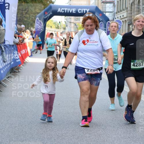 07.09.2025 - BARMER Alsterlauf Strokosch-Dieckow http://msf.ph/oto/8741816 07.09.2025 10:18:25 Ziel 2063, 2099, 2267, 2554, 2625, 3084, 3092, 3143, 3499, 4023, 4071, 4477, 4780, 4869, 8063 meine-sportfotos.de