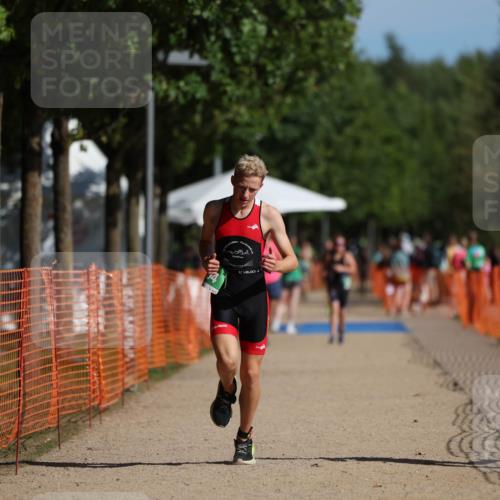 07.09.2025 - 19. Norderstedt Triathlon Michael Strokosch http://msf.ph/oto/8741851 07.09.2025 10:56:48 Laufen 98, 104 meine-sportfotos.de