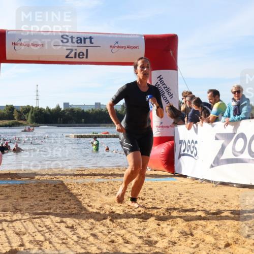 07.09.2025 - 19. Norderstedt Triathlon Luisa Fischer http://msf.ph/oto/8741858 07.09.2025 10:05:05 Schwimmen 1117 meine-sportfotos.de