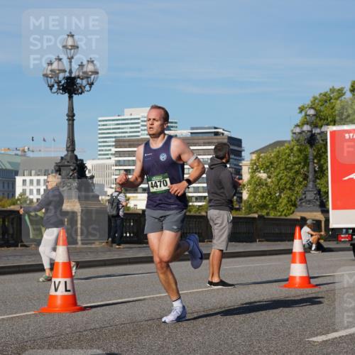 07.09.2025 - BARMER Alsterlauf Yannick Fuchs http://msf.ph/oto/8741866 07.09.2025 09:28:14 Laufen 4470 meine-sportfotos.de