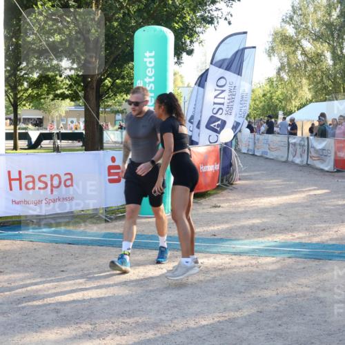 07.09.2025 - 19. Norderstedt Triathlon Luisa Fischer http://msf.ph/oto/8741873 07.09.2025 16:58:57 Ziel 951 meine-sportfotos.de