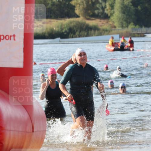 07.09.2025 - 19. Norderstedt Triathlon Luisa Fischer http://msf.ph/oto/8741875 07.09.2025 10:05:13 Schwimmen 1110, 1117 meine-sportfotos.de