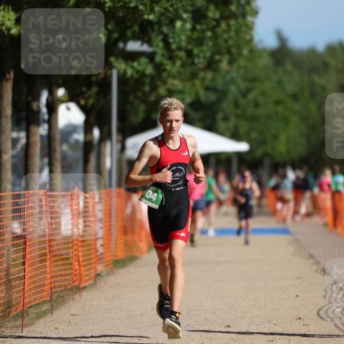 07.09.2025 - 19. Norderstedt Triathlon Michael Strokosch http://msf.ph/oto/8741876 07.09.2025 10:56:49 Laufen 98, 104 meine-sportfotos.de