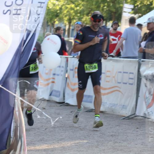 07.09.2025 - 19. Norderstedt Triathlon Luisa Fischer http://msf.ph/oto/8741891 07.09.2025 16:58:59 Ziel 951 meine-sportfotos.de