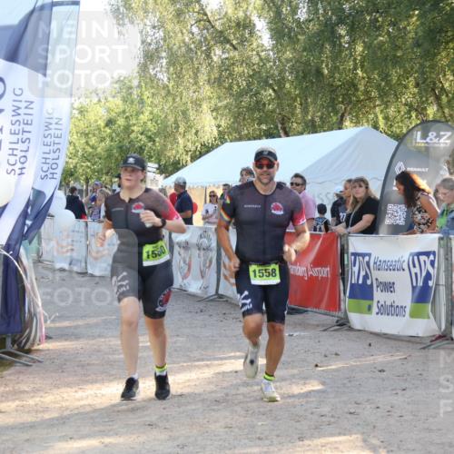 07.09.2025 - 19. Norderstedt Triathlon Luisa Fischer http://msf.ph/oto/8741949 07.09.2025 16:59:03 Ziel 1558, 1560 meine-sportfotos.de