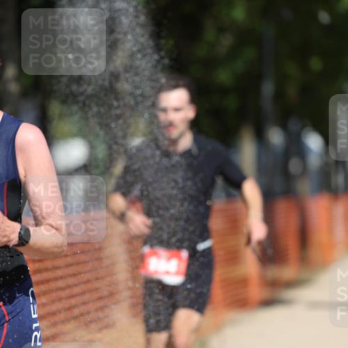 07.09.2025 - 19. Norderstedt Triathlon Michael Strokosch http://msf.ph/oto/8741991 07.09.2025 12:32:16 Laufen 164, 216, 234, 1349 meine-sportfotos.de