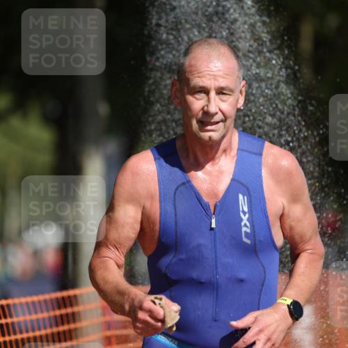 07.09.2025 - 19. Norderstedt Triathlon Michael Strokosch http://msf.ph/oto/8742024 07.09.2025 11:54:21 Laufen 821, 1189, 1200 meine-sportfotos.de
