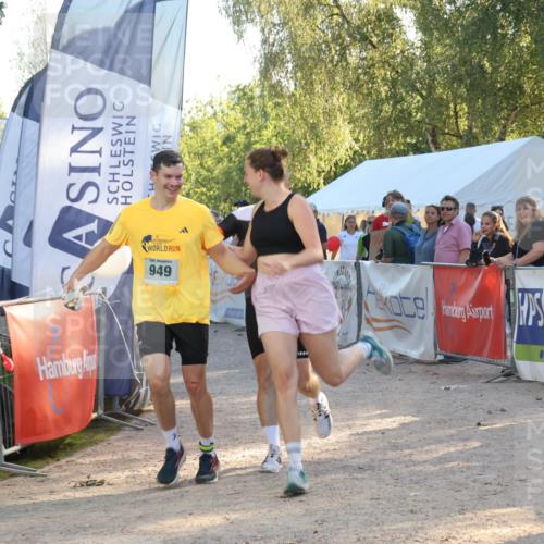 07.09.2025 - 19. Norderstedt Triathlon Luisa Fischer http://msf.ph/oto/8742031 07.09.2025 16:59:12 Ziel 949 meine-sportfotos.de