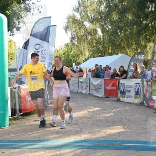 07.09.2025 - 19. Norderstedt Triathlon Luisa Fischer http://msf.ph/oto/8742037 07.09.2025 16:59:12 Ziel 949 meine-sportfotos.de