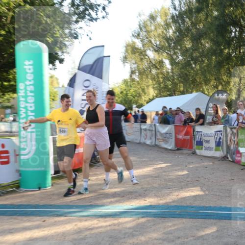 07.09.2025 - 19. Norderstedt Triathlon Luisa Fischer http://msf.ph/oto/8742042 07.09.2025 16:59:12 Ziel 949 meine-sportfotos.de